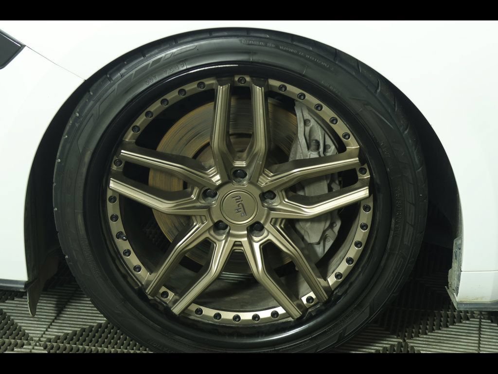 Used 2018 Ford Mustang GT RWD image 10