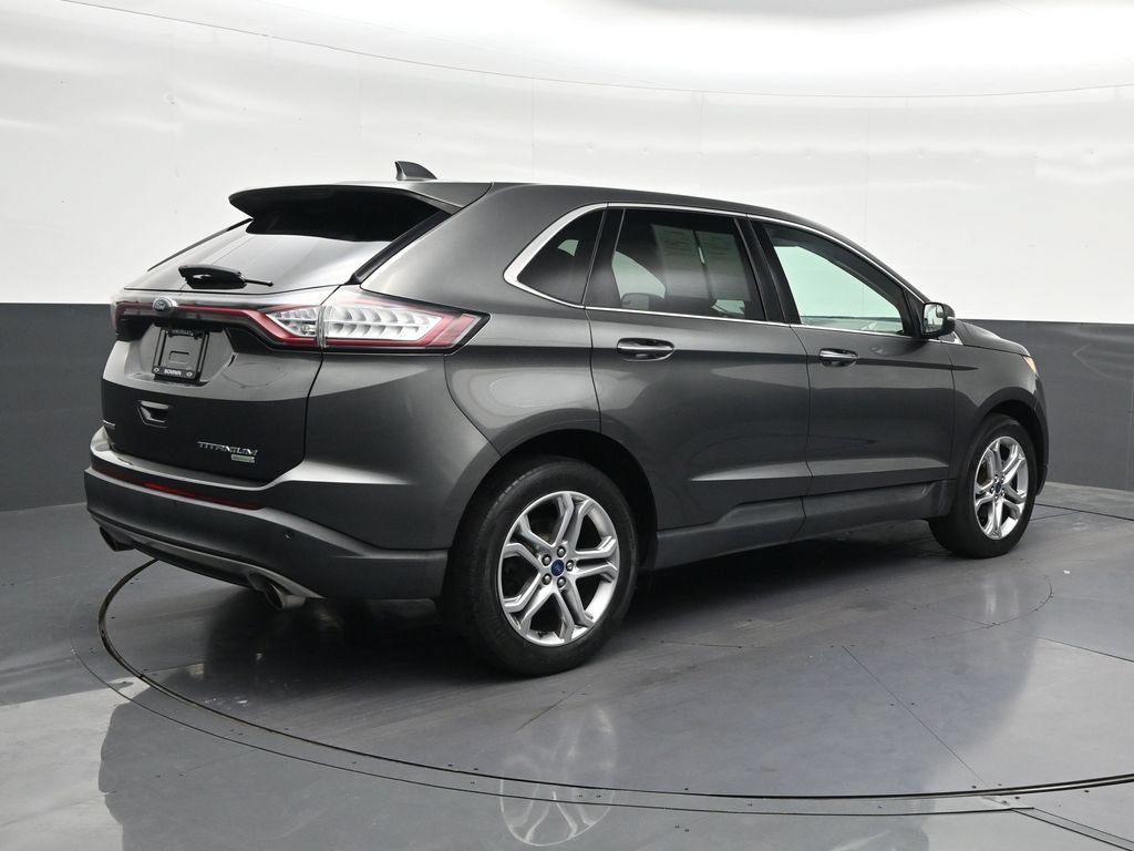 Used 2018 Ford Edge Titanium FWD image 5