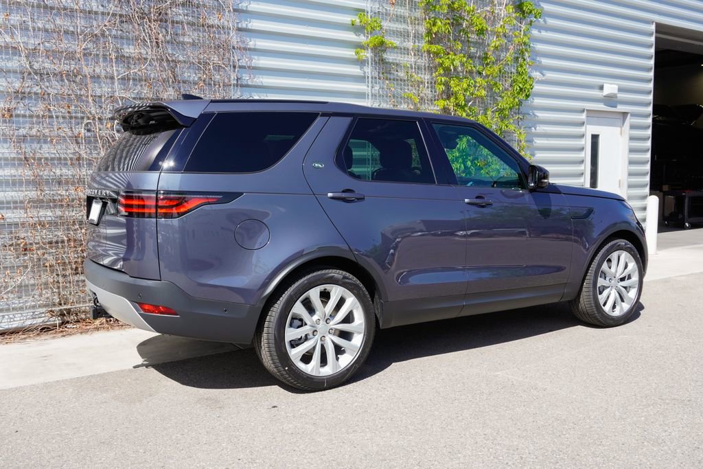 New 2026 Land Rover Discovery S AWD/4WD image 4