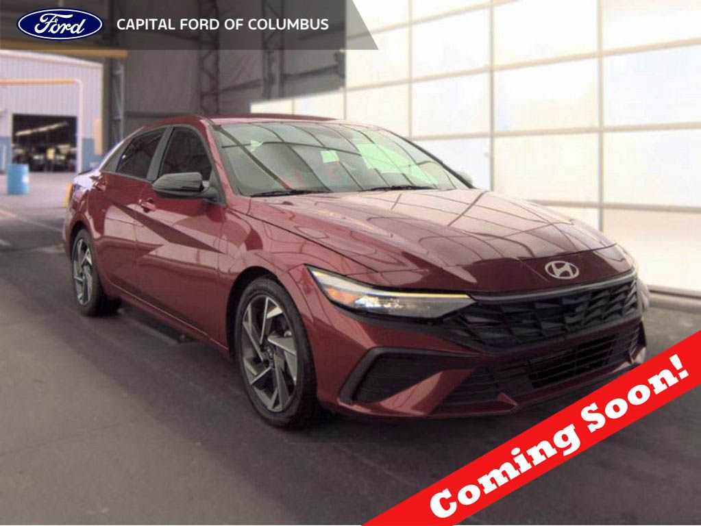 Used 2025 Hyundai Elantra Sport FWD image 1