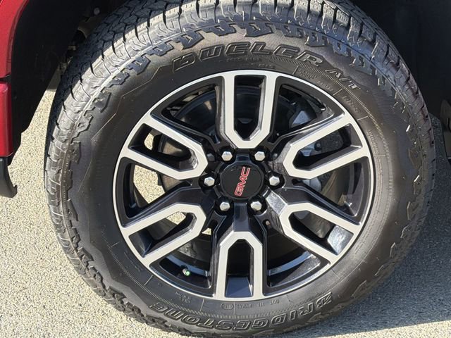Used 2025 GMC Sierra 1500 AT4 w/ AT4 Premium Package image 17