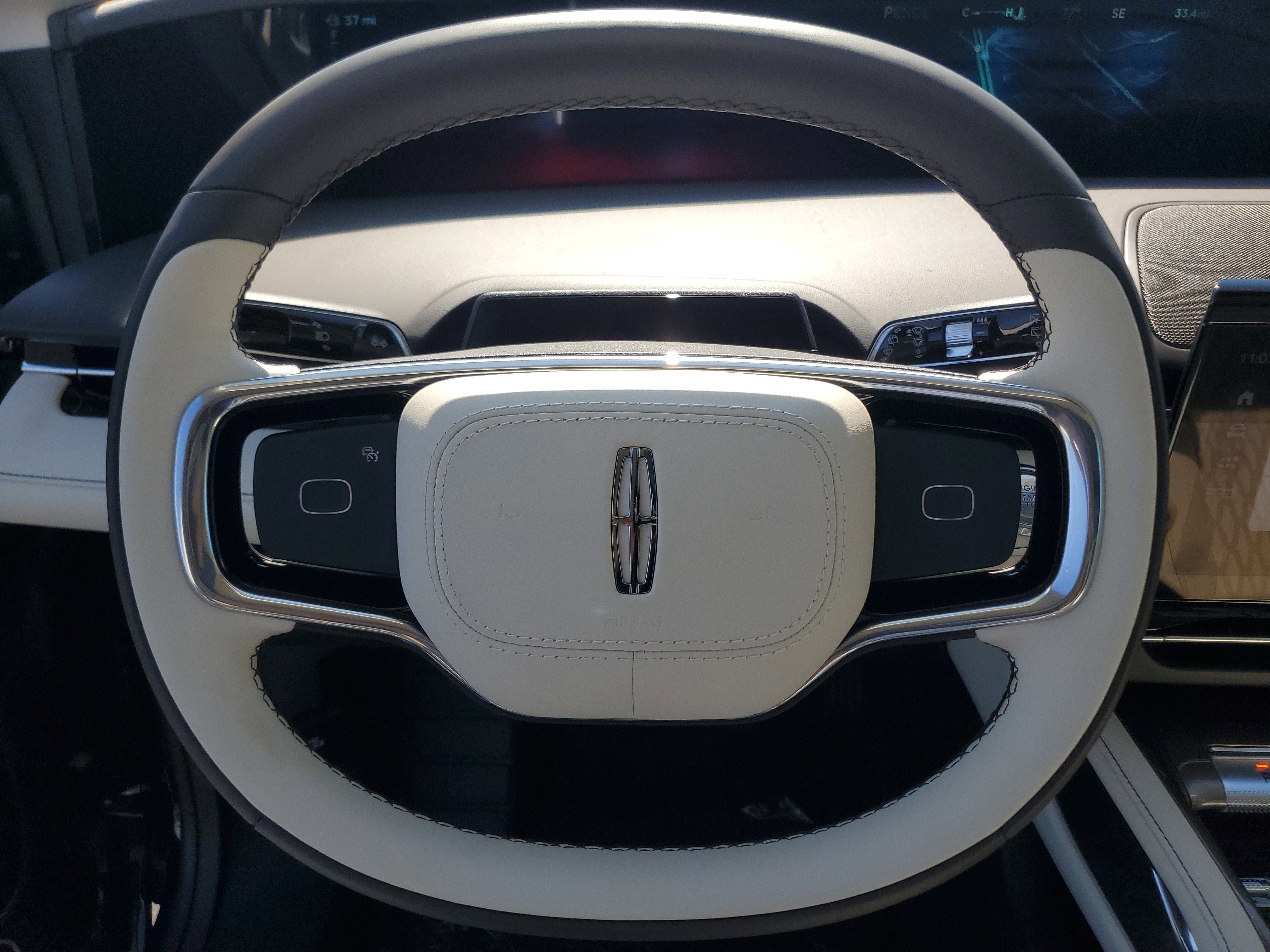 New 2025 Lincoln Nautilus Black Label image 16