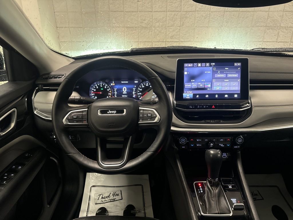 Used 2022 Jeep Compass Limited image 5