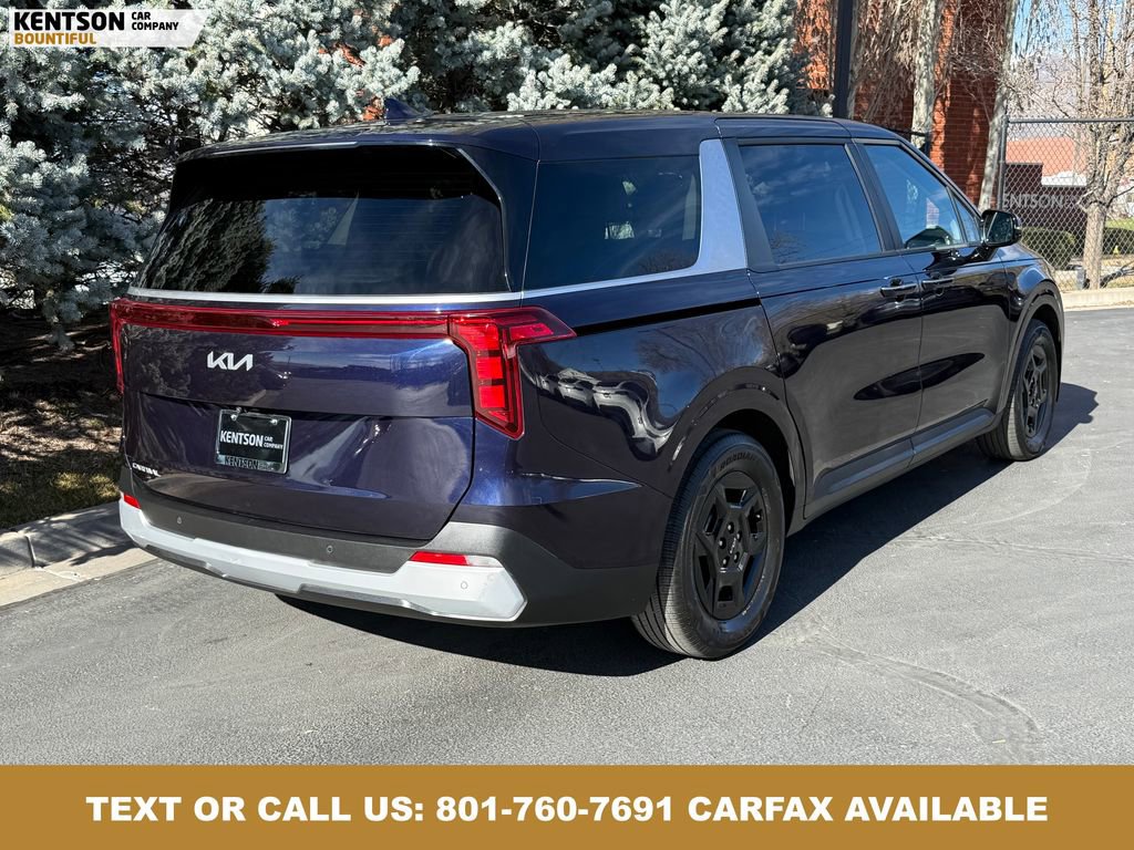 Used 2025 Kia Carnival FWD image 8