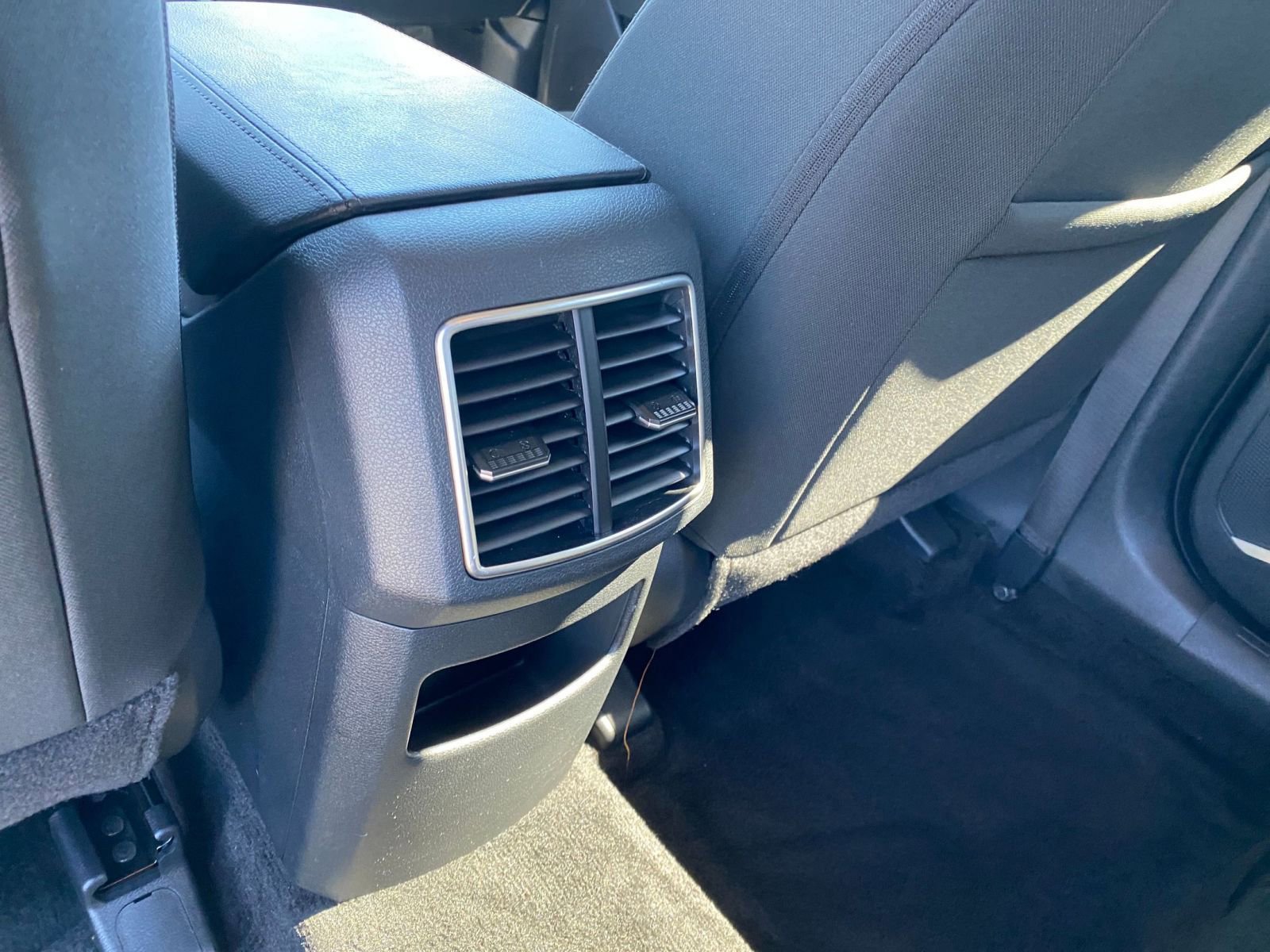 Used 2025 Kia Sportage LX image 22