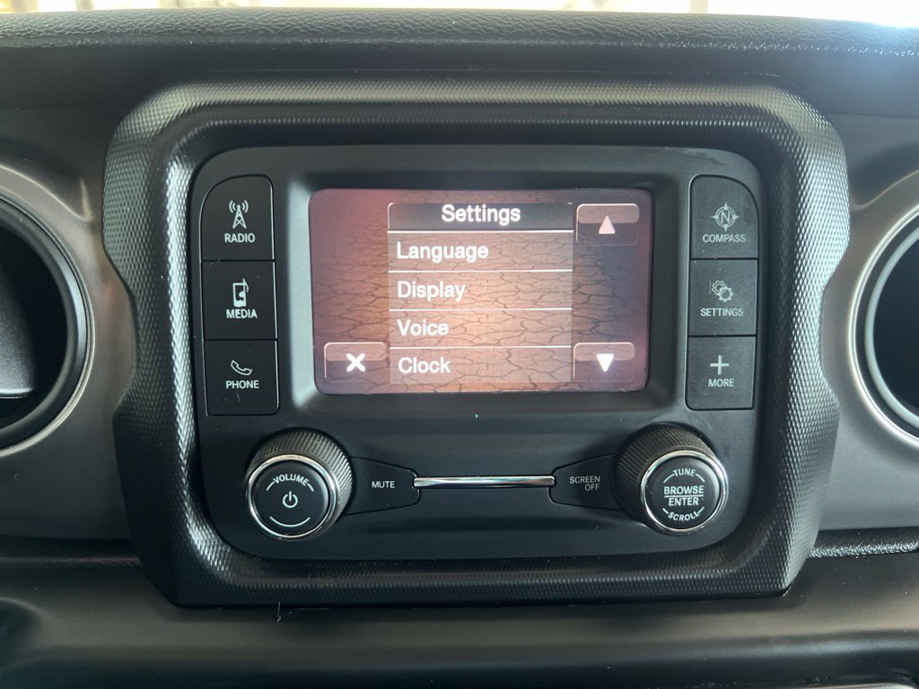 Used 2021 Jeep Wrangler Sport AWD/4WD image 34