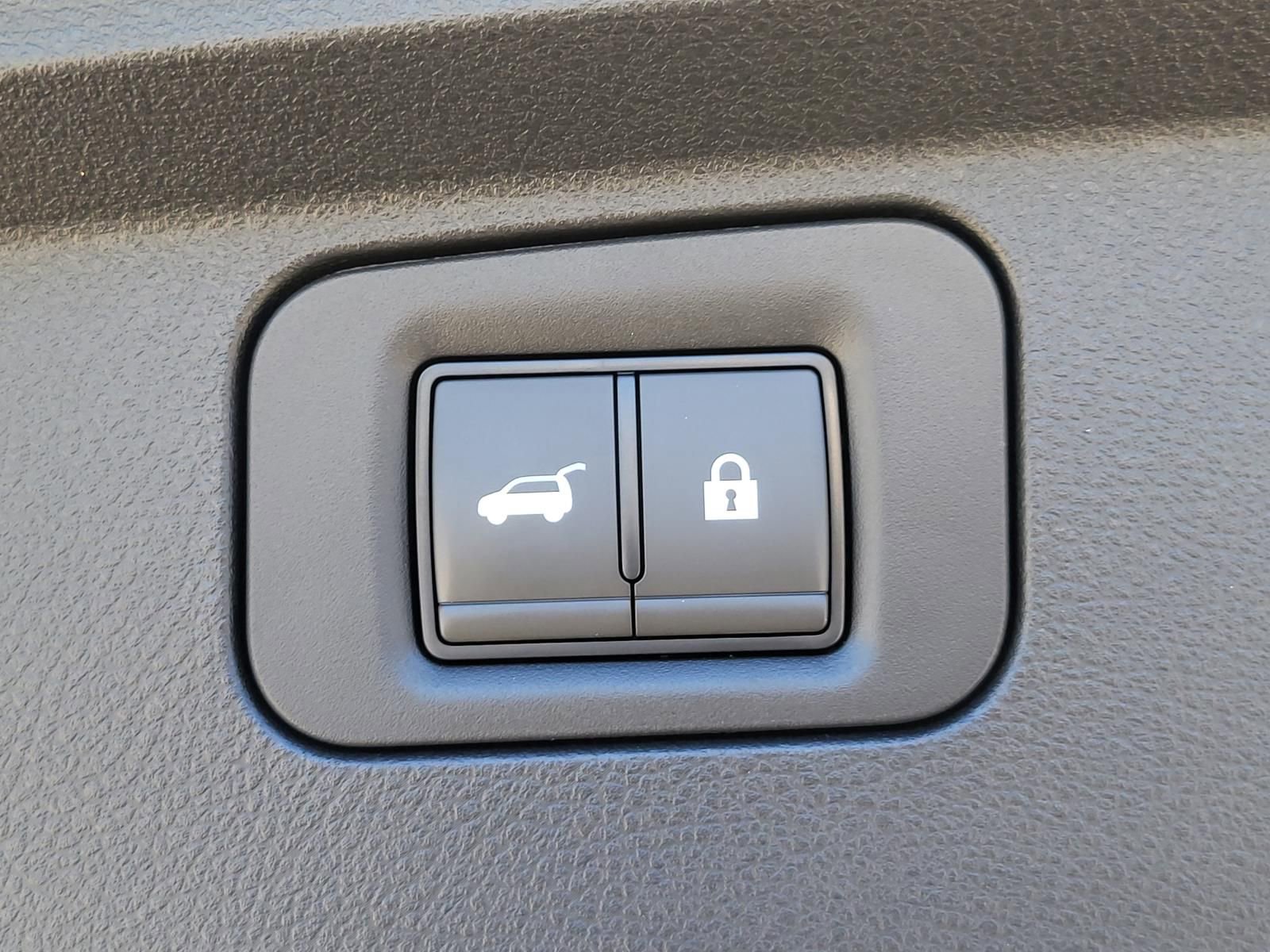 New 2026 Nissan Armada PRO-4X w/ Captain's Chari Seat Package image 16