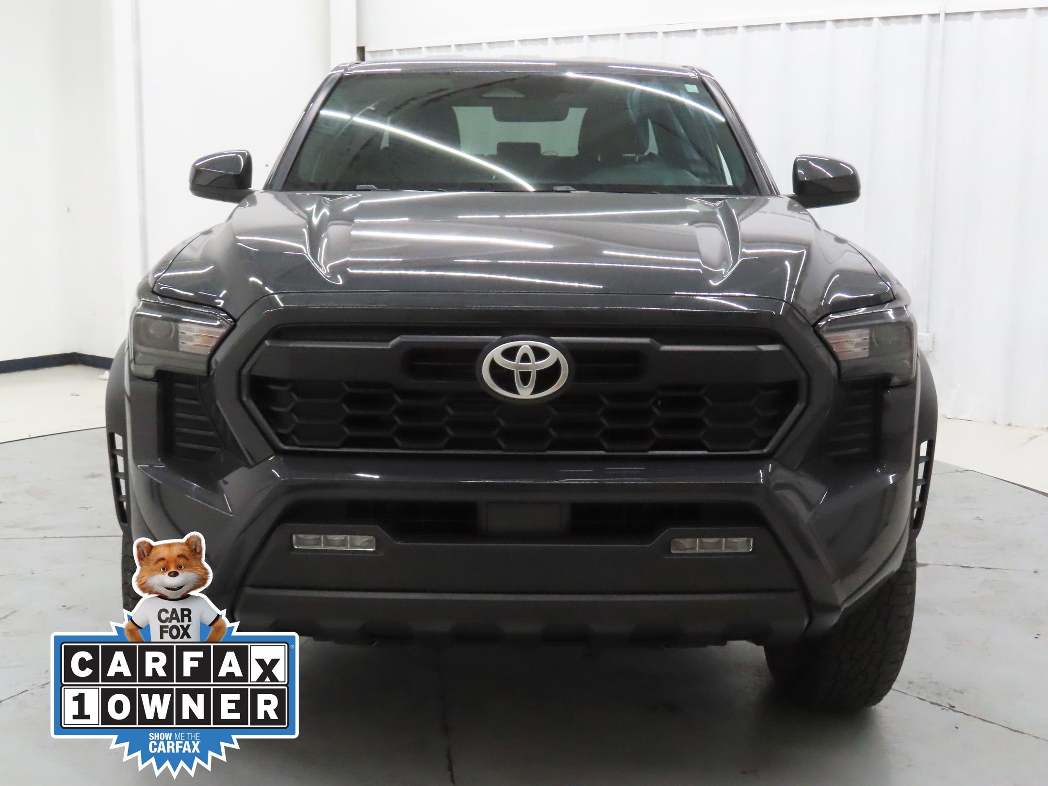 Used 2024 Toyota Tacoma TRD Off-Road image 8