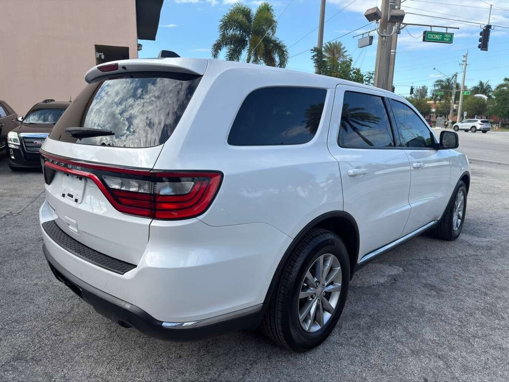 Used 2017 Dodge Durango SXT w/ 3rd Row Seating Group RWD image 5