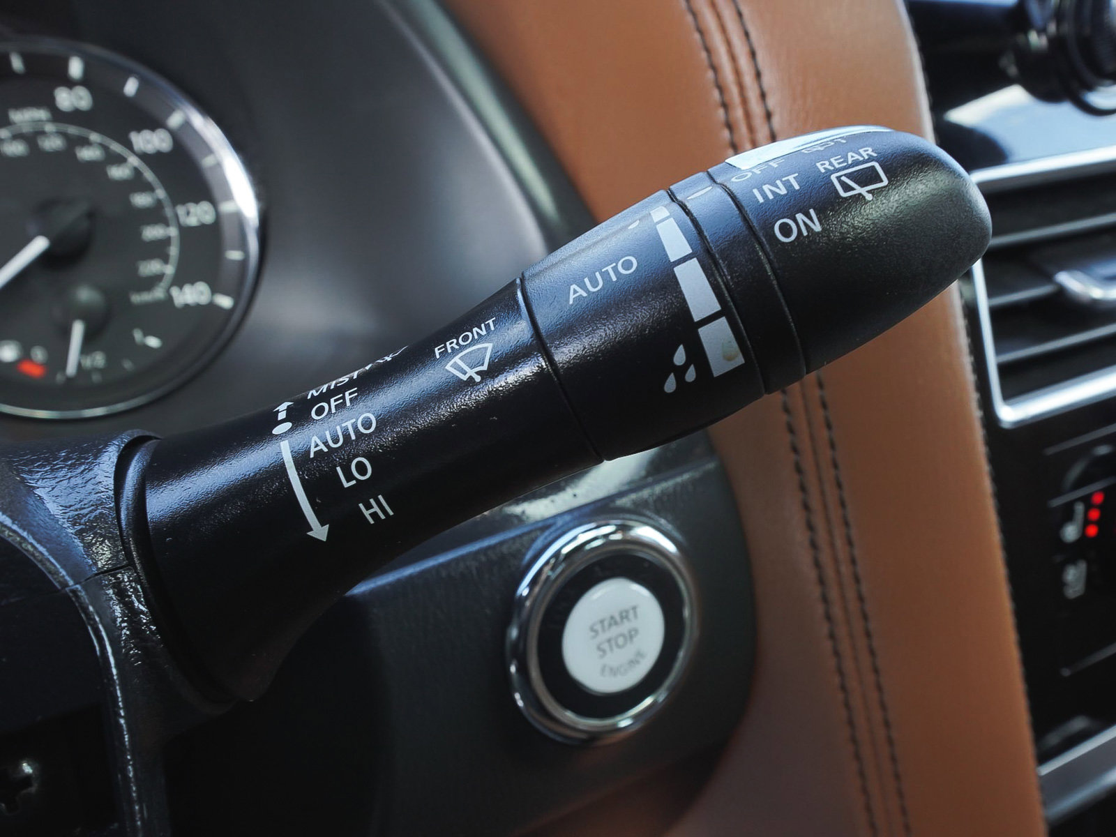 Used 2024 INFINITI QX80 Sensory AWD/4WD image 24