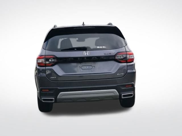 Used 2023 Honda Pilot Elite image 11