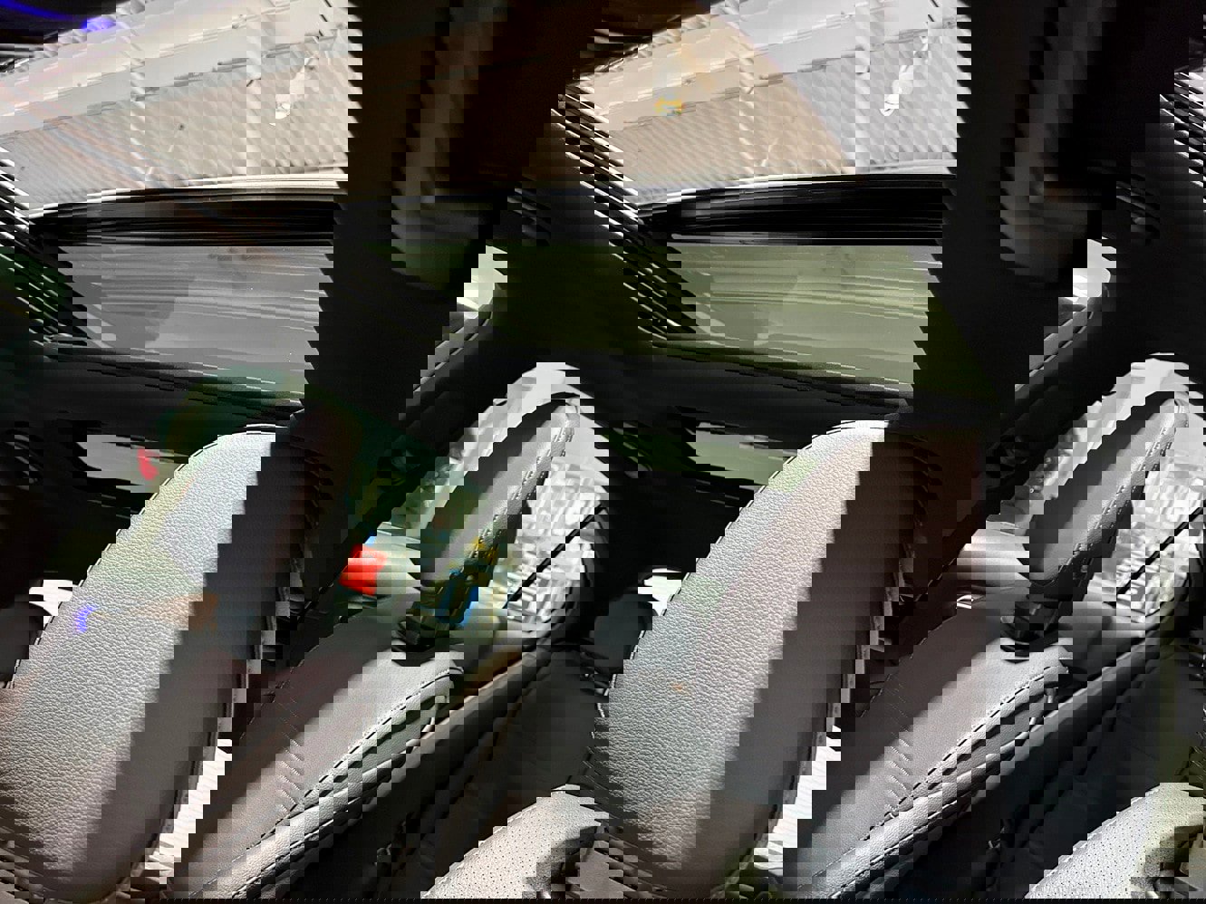 New 2025 Mercedes-Benz C 300 C 300 Exclusive 4MATIC image 13