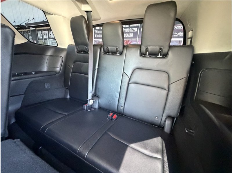 Used 2022 Nissan Pathfinder SL FWD image 23