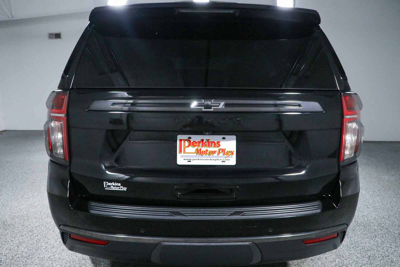 Used 2021 Chevrolet Tahoe Z71 w/ Rear Media and Nav Package AWD/4WD image 8
