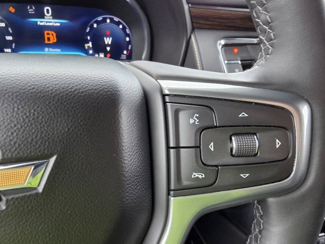 Used 2024 Chevrolet Suburban Premier w/ Premium Package AWD/4WD image 24