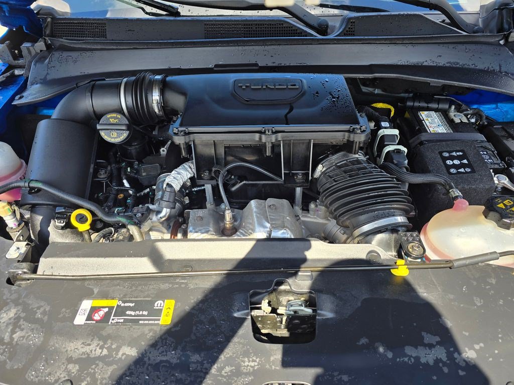 Used 2023 Jeep Compass Latitude w/ Sun and Sound Group AWD/4WD image 12