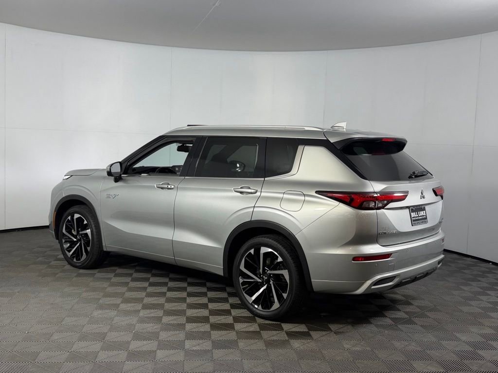 Used 2024 Mitsubishi Outlander SEL AWD/4WD image 9