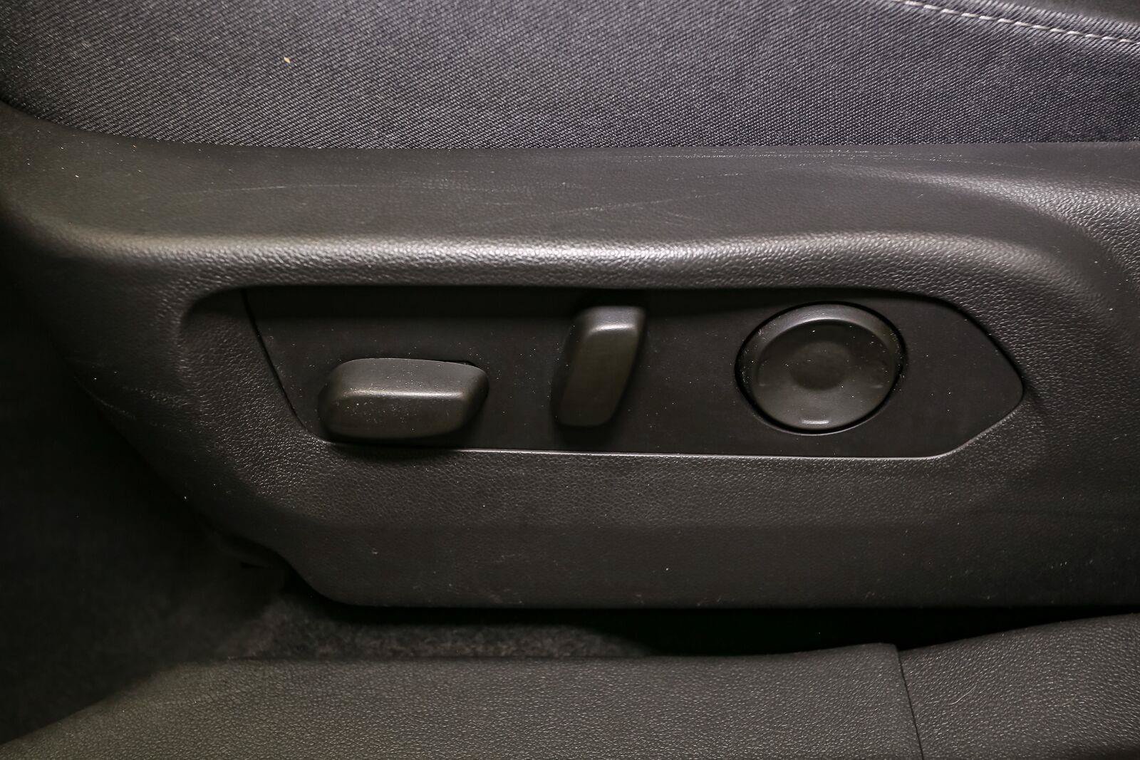 Used 2024 Buick Envision Preferred AWD/4WD image 41