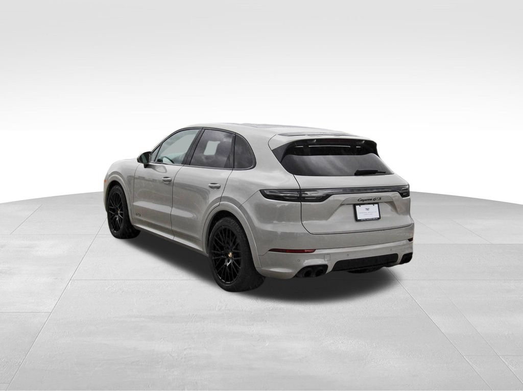 Used 2023 Porsche Cayenne GTS AWD/4WD image 3