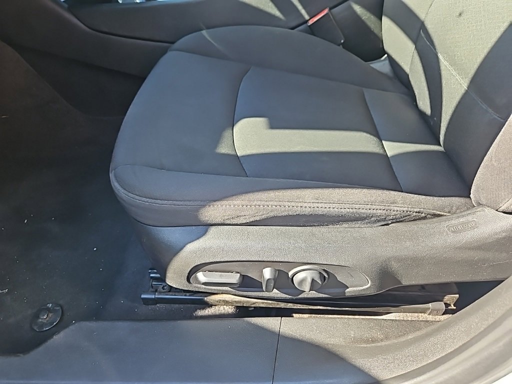 Used 2019 Chevrolet Malibu LT image 8