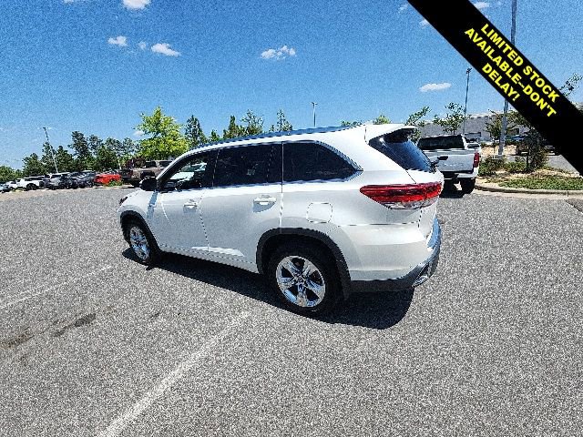 Used 2019 Toyota Highlander Limited AWD/4WD image 9