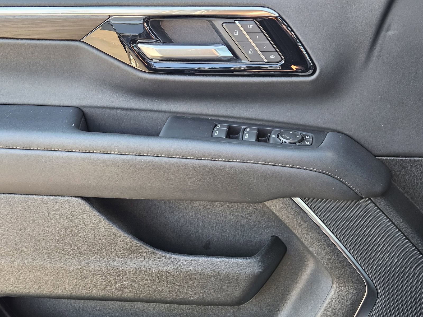 Certified 2025 Chevrolet Tahoe LT image 29