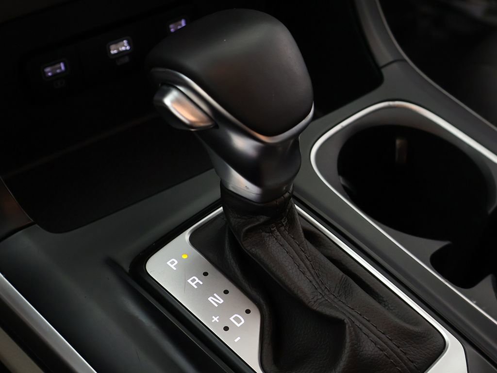 Used 2023 Kia Carnival LX image 51