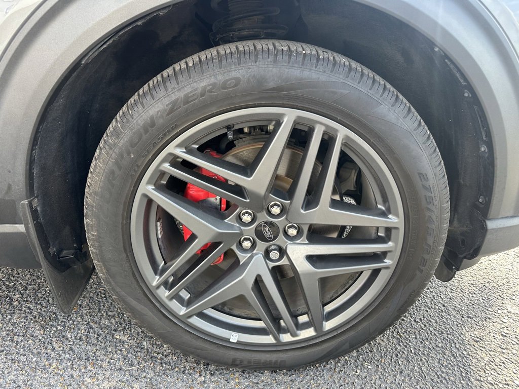 Used 2025 Ford Explorer ST-Line w/ Premium Package image 27