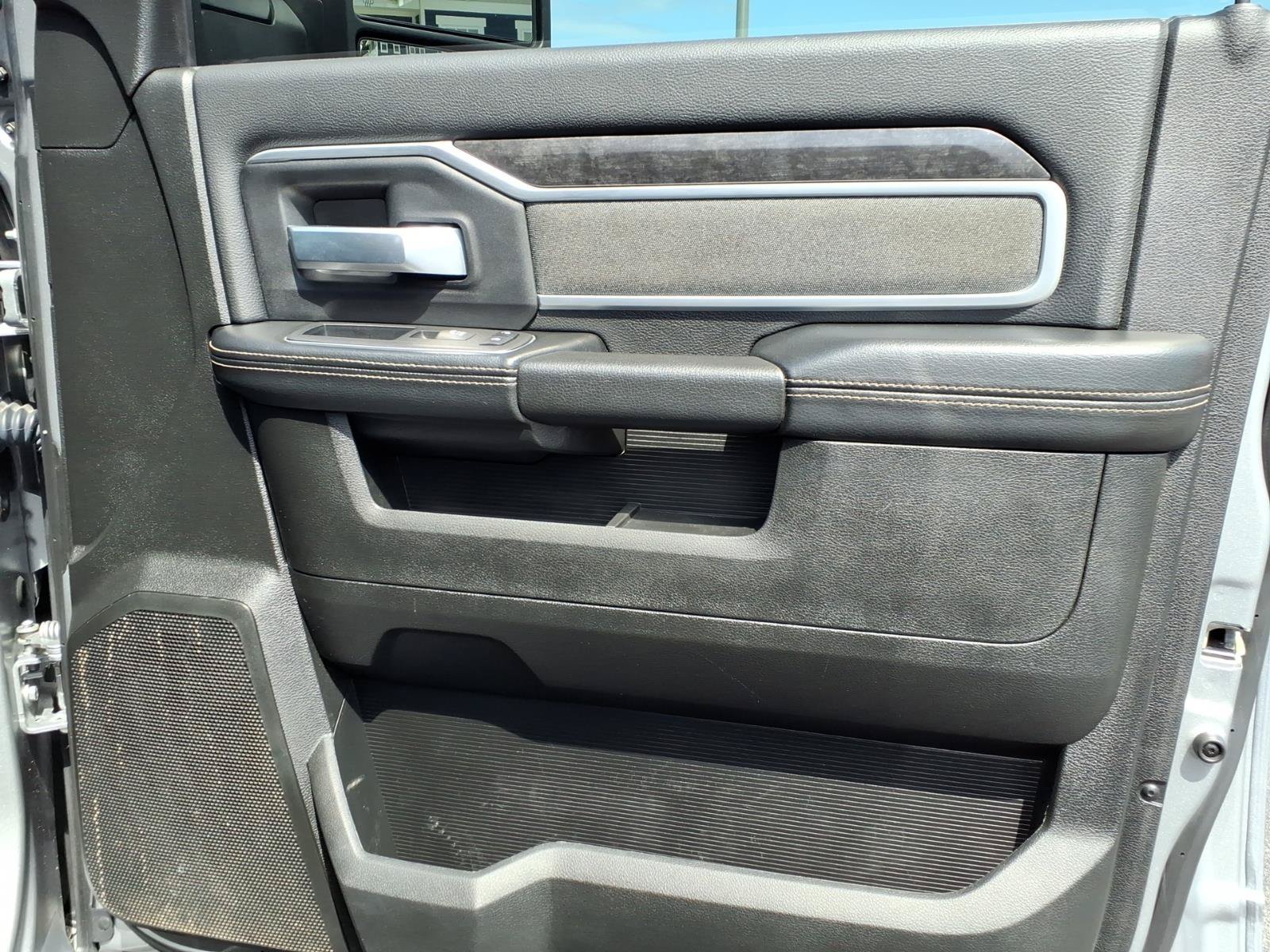 Used 2023 RAM 3500 Big Horn w/ Level 2 Equipment Group AWD/4WD image 13