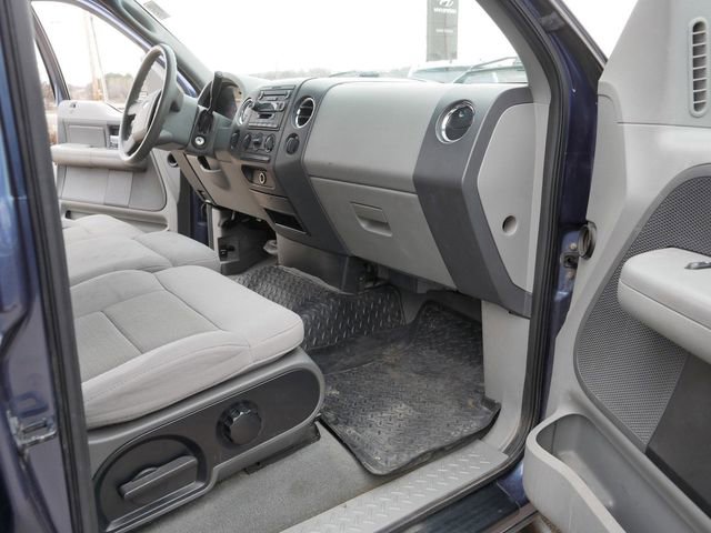 Used 2005 Ford F150 XLT image 19