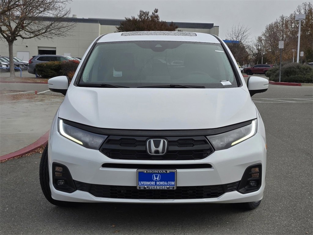 New 2026 Honda Odyssey Touring image 2