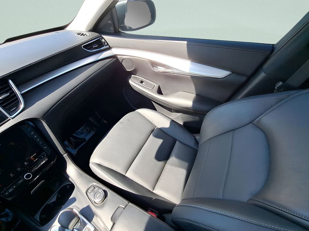 Used 2021 INFINITI QX50 Luxe image 17