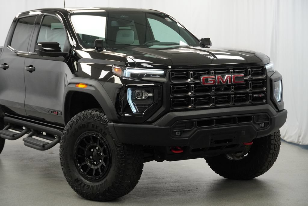Used 2024 GMC Canyon AT4X w/ AT4X AEV Edition AWD/4WD image 9