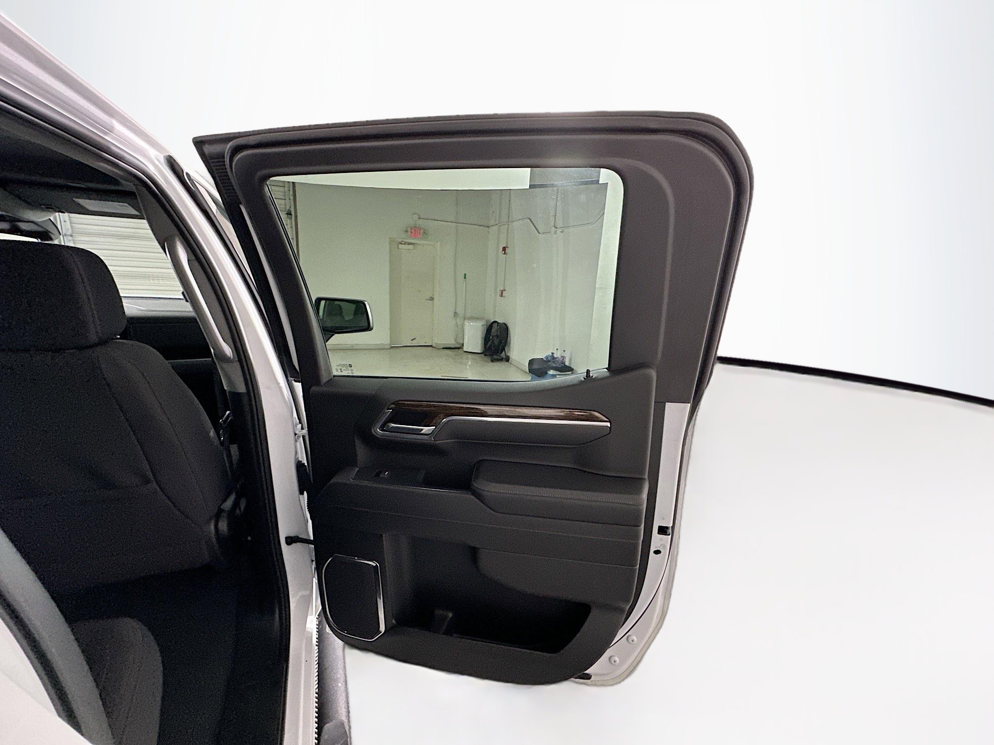 Used 2024 GMC Sierra 1500 Elevation image 29