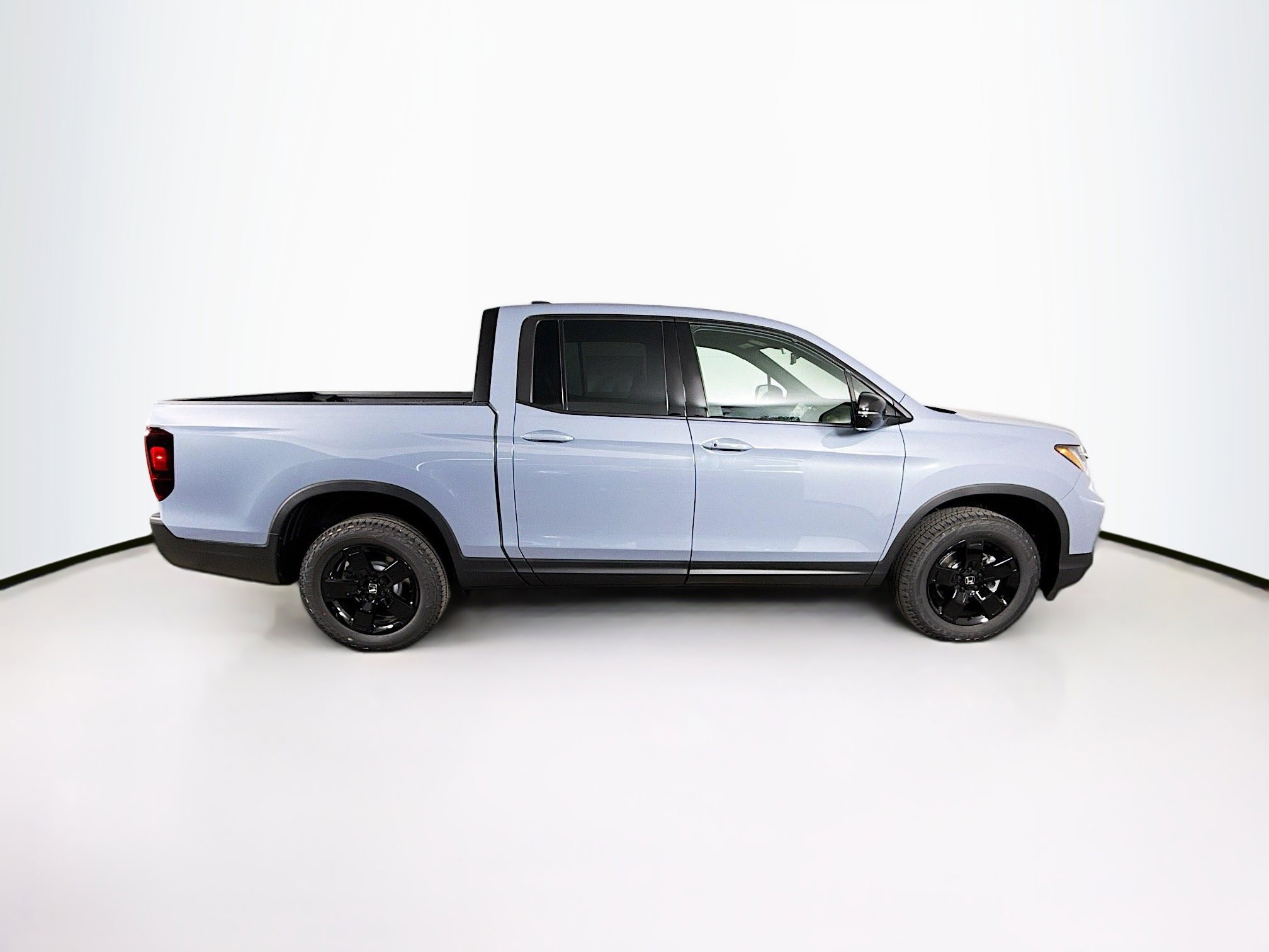 New 2026 Honda Ridgeline Black Edition image 2