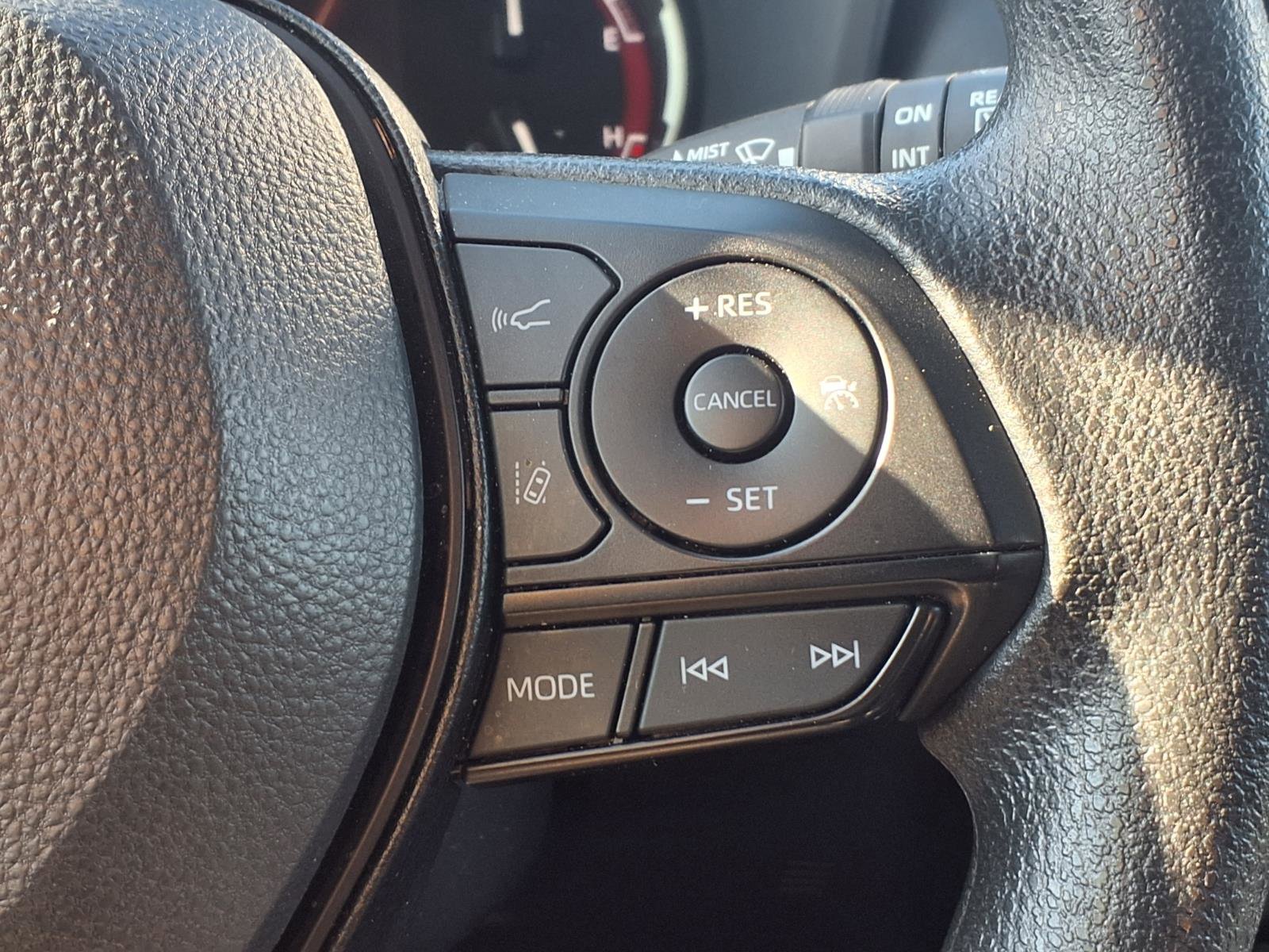 Certified 2025 Toyota RAV4 XLE FWD image 16
