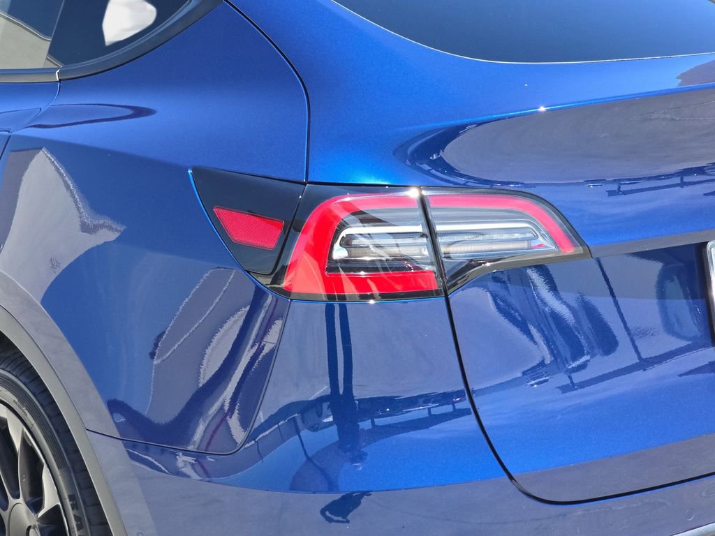 Used 2021 Tesla Model Y Long Range AWD/4WD image 38