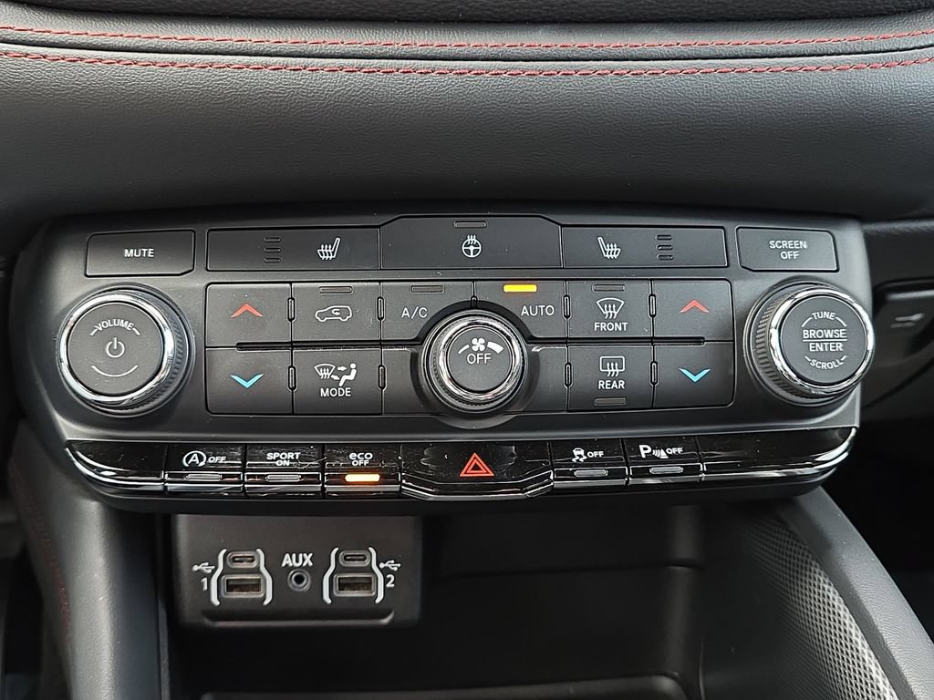Used 2025 Dodge Durango GT AWD/4WD image 28