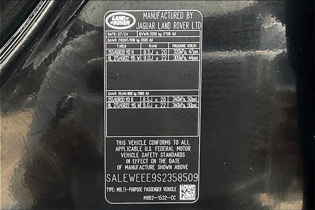 Used 2025 Land Rover Defender 110 V8 image 16