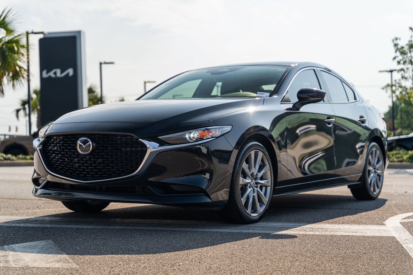 Used 2025 MAZDA MAZDA3 s FWD image 3