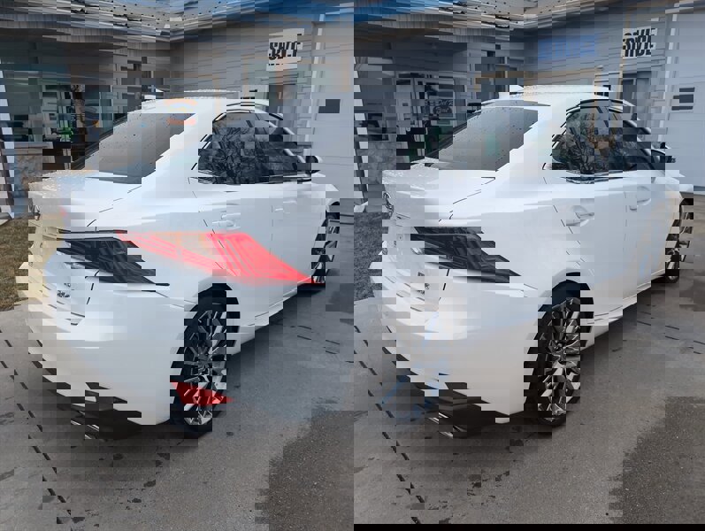 Used 2017 Lexus IS 200t image 3