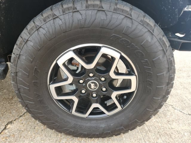 Used 2021 Ford Bronco Outer Banks AWD/4WD image 12