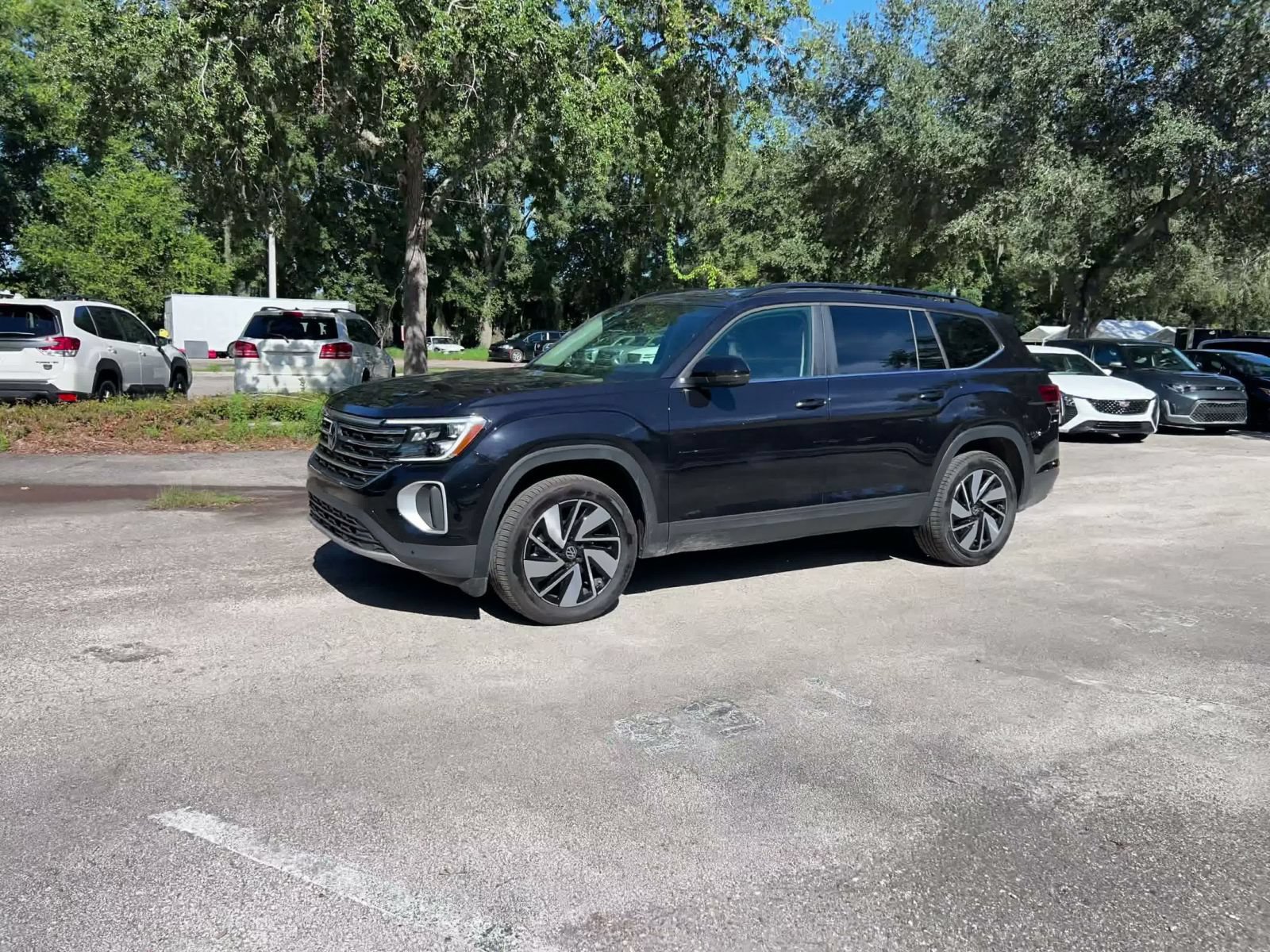 Used 2026 Volkswagen Atlas SE FWD image 7
