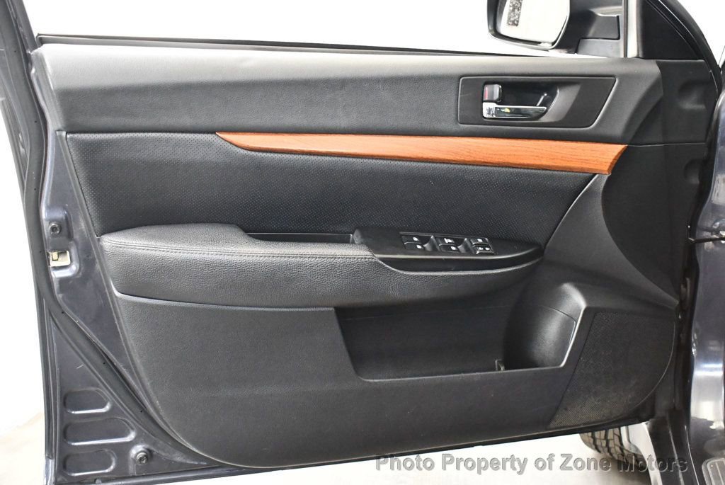 Used 2013 Subaru Outback 2.5i Limited w/ Moonroof Pkg image 7