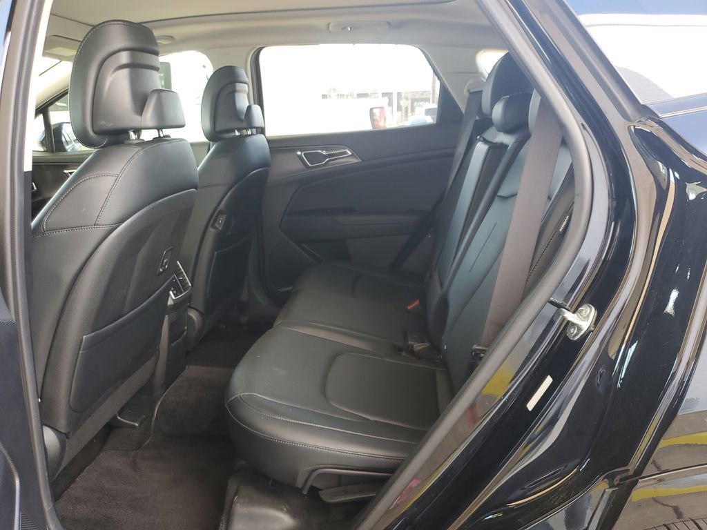 Used 2024 Kia Sportage SX image 6