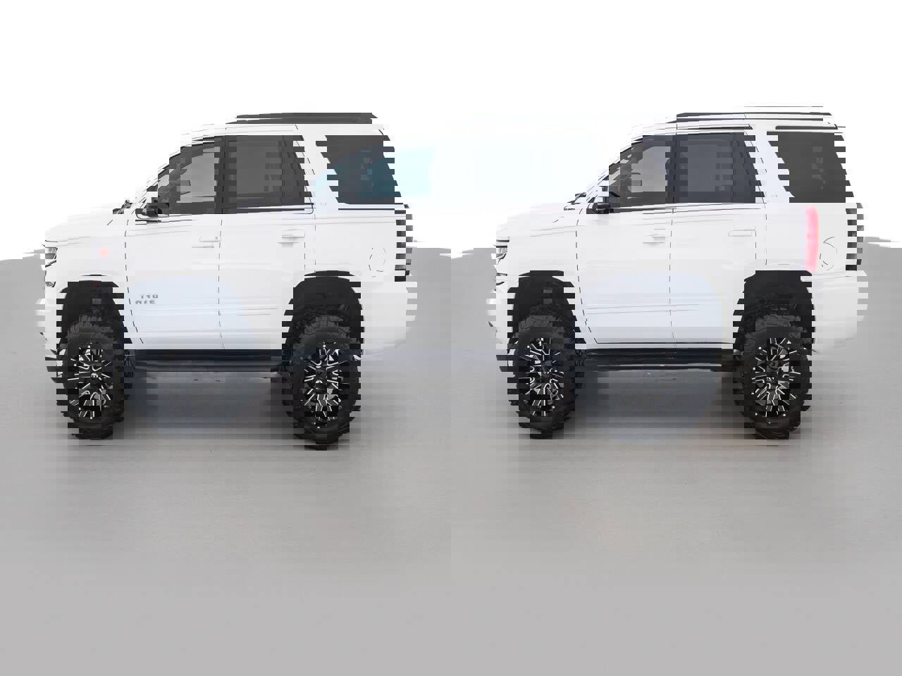 Used 2018 Chevrolet Tahoe LT image 8