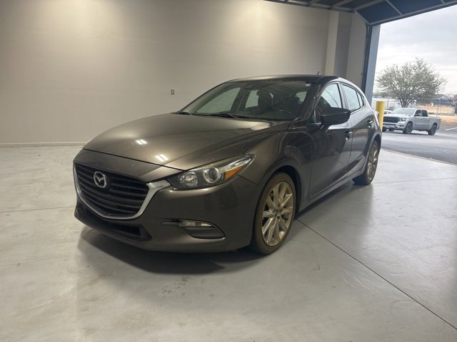 Used 2017 MAZDA MAZDA3 Touring image 2