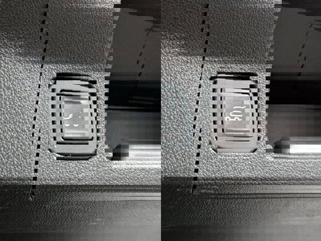 Used 2018 GMC Acadia SLE image 30