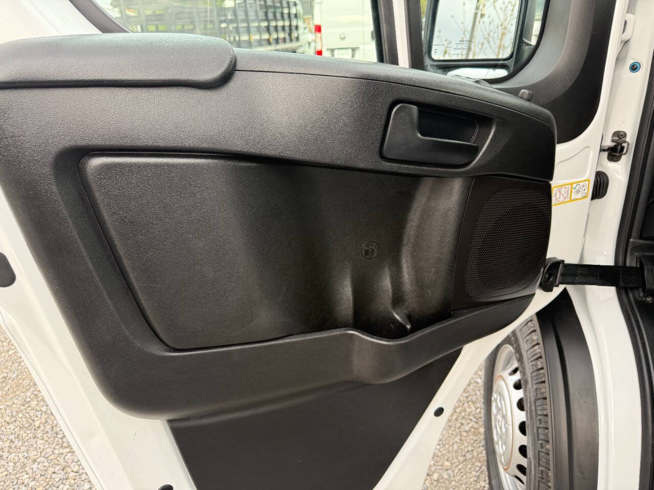 Used 2025 RAM ProMaster 2500 w/ Convenience Group FWD image 26