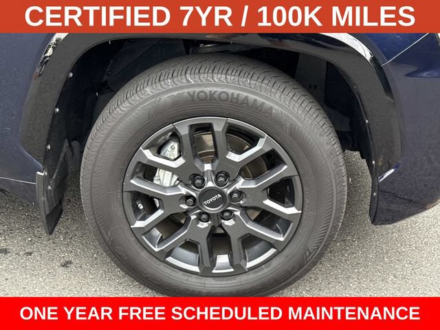 Used 2023 Toyota Sequoia Platinum AWD/4WD image 7